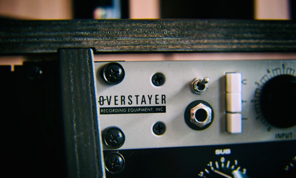 Overstayer-featured