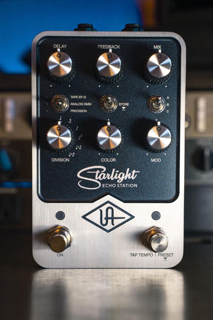 Universal Audio UAFX Starlight Echo Station - A Collection of