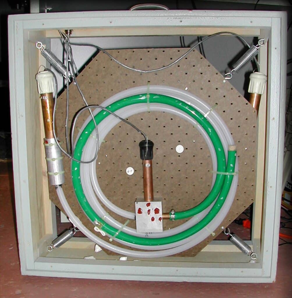 Universal Audio UAFX Starlight Echo Station - A Collection of Classic Delays in One Stunning Pedal 7 blog_cooper_time_cube_power_feat